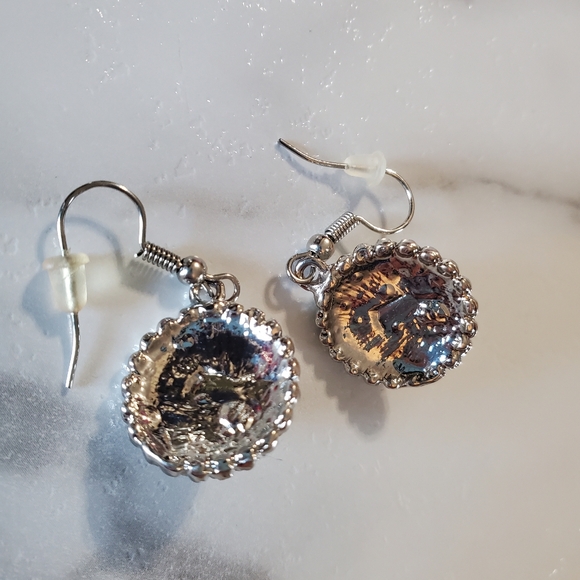 Silver Tone Faux Pearl & Rhinestones Earrings 💥3 for $12💥 - Picture 8 of 13